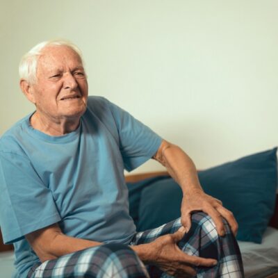 7 Ways to Save Money on Arthritis Treatments