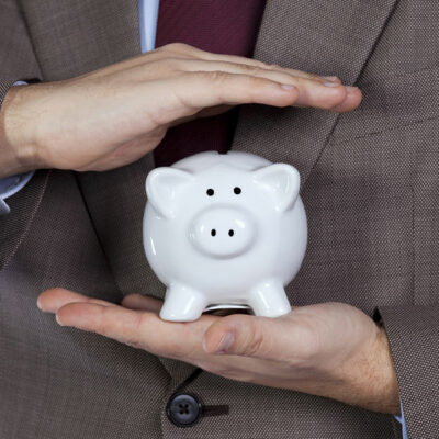 Advantages and Disadvantages of a Savings Account